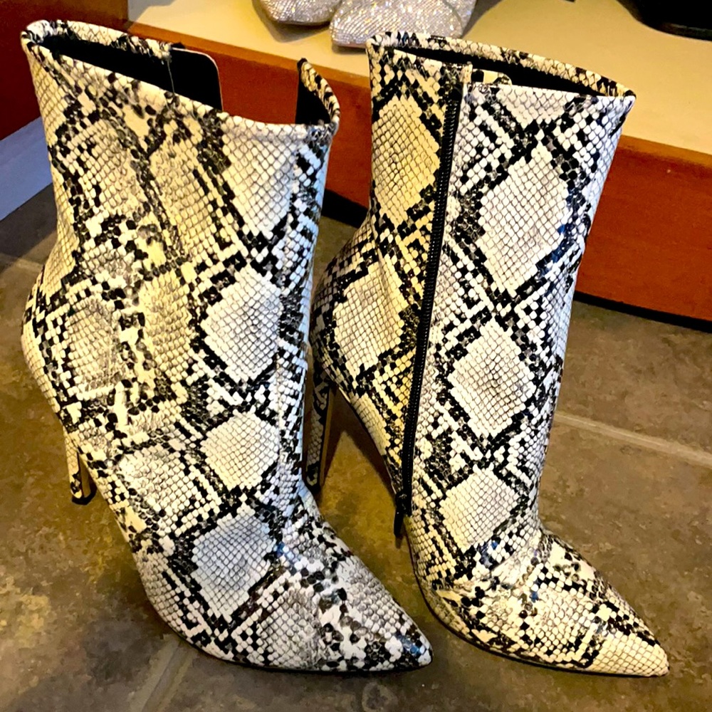 Whimsy snake booties